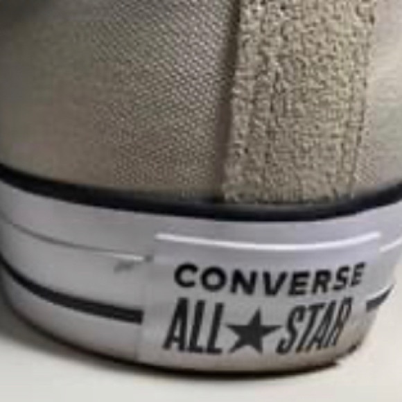 MEN’S•CONVERSE•ALL•STAR⭐️•SIZE 10 MEN•WORN ONCE INDOOR - Picture 3 of 6